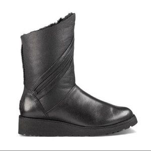 Ugg Lorna Boot Brown